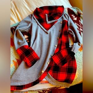 Womens sixe Xl grey and red buffalo check plaid sweater cowl neck